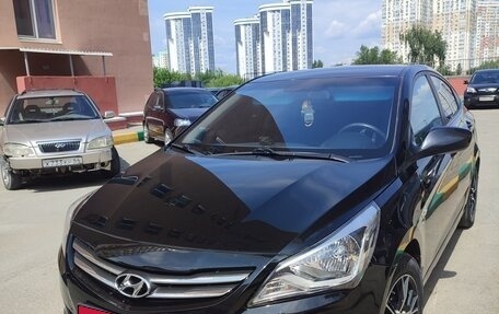 Hyundai Solaris II рестайлинг, 2016 год, 1 250 000 рублей, 1 фотография