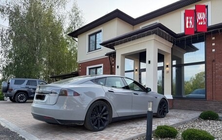 Tesla Model S I, 2015 год, 2 990 000 рублей, 2 фотография