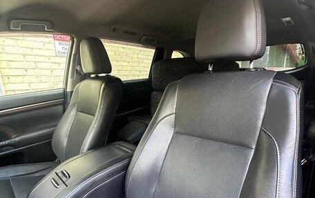 Toyota Highlander III, 2015 год, 3 200 000 рублей, 8 фотография