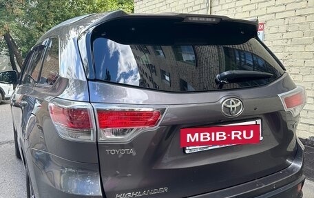 Toyota Highlander III, 2015 год, 3 200 000 рублей, 4 фотография