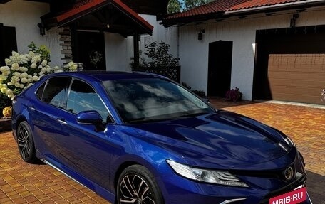 Toyota Camry, 2021 год, 4 250 000 рублей, 3 фотография