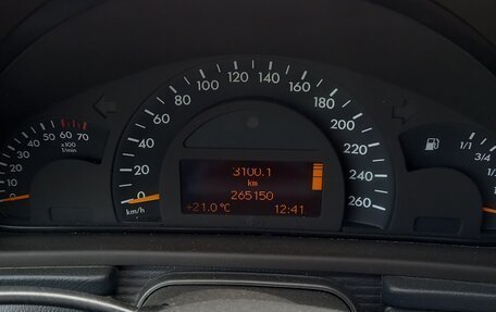 Mercedes-Benz C-Класс, 2002 год, 350 000 рублей, 2 фотография