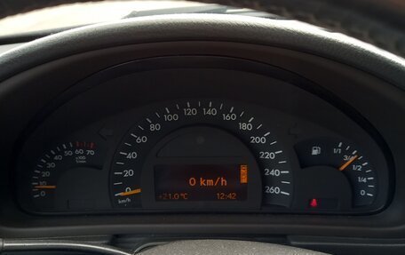 Mercedes-Benz C-Класс, 2002 год, 350 000 рублей, 3 фотография