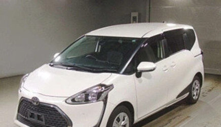 Toyota Sienta II, 2020 год, 1 200 000 рублей, 1 фотография