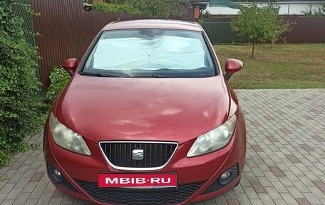 SEAT Ibiza IV рестайлинг 2, 2012 год, 630 000 рублей, 1 фотография