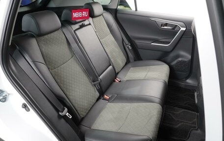 Toyota RAV4, 2024 год, 3 999 000 рублей, 7 фотография