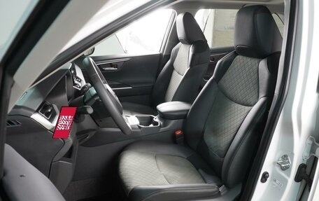 Toyota RAV4, 2024 год, 3 999 000 рублей, 10 фотография