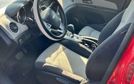 Chevrolet Cruze II, 2012 год, 800 000 рублей, 6 фотография