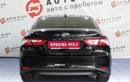Toyota Camry, 2018 год, 2 599 000 рублей, 4 фотография