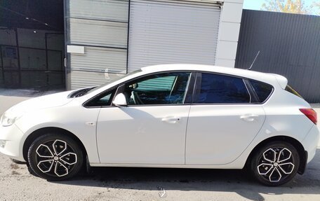 Opel Astra J, 2012 год, 750 000 рублей, 5 фотография