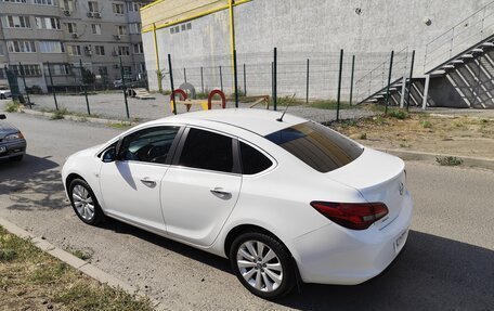 Opel Astra J, 2013 год, 800 000 рублей, 3 фотография