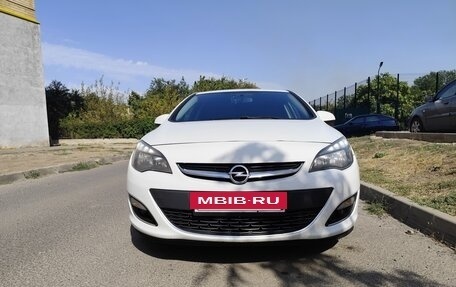 Opel Astra J, 2013 год, 800 000 рублей, 4 фотография