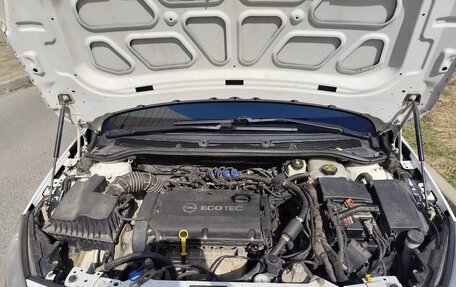 Opel Astra J, 2013 год, 800 000 рублей, 9 фотография