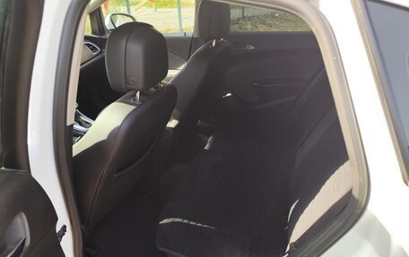 Opel Astra J, 2013 год, 800 000 рублей, 11 фотография