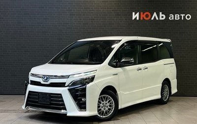 Toyota Voxy III, 2018 год, 2 679 000 рублей, 1 фотография