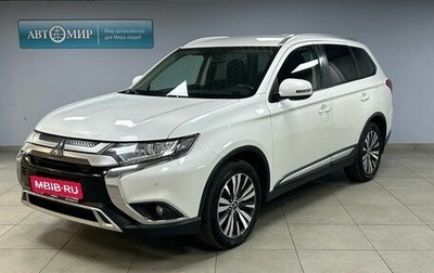 Mitsubishi Outlander III рестайлинг 3, 2019 год, 1 812 000 рублей, 1 фотография