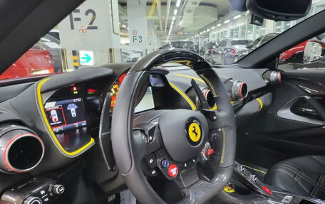 Ferrari 812, 2019 год, 24 549 000 рублей, 4 фотография