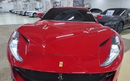 Ferrari 812, 2019 год, 24 549 000 рублей, 2 фотография