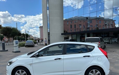 Hyundai Solaris II рестайлинг, 2015 год, 8 фотография