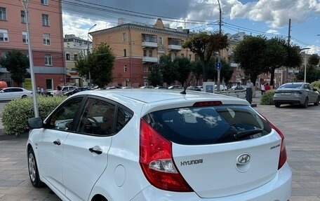 Hyundai Solaris II рестайлинг, 2015 год, 7 фотография