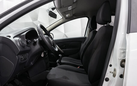 Renault Sandero II рестайлинг, 2019 год, 1 349 000 рублей, 10 фотография