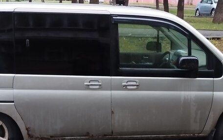 Honda Mobilio I, 2002 год, 280 000 рублей, 2 фотография