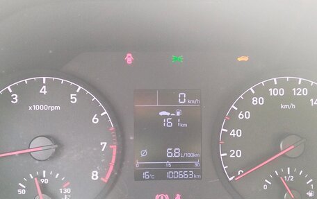 Hyundai Solaris II рестайлинг, 2017 год, 1 400 000 рублей, 3 фотография