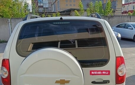 Chevrolet Niva I рестайлинг, 2016 год, 629 000 рублей, 3 фотография