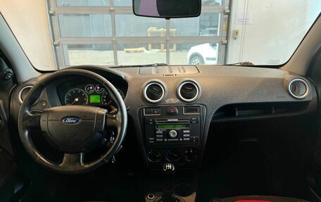 Ford Fusion I, 2006 год, 370 000 рублей, 9 фотография