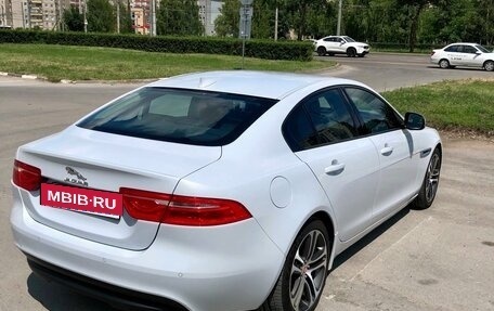 Jaguar XE I рестайлинг, 2015 год, 1 650 000 рублей, 8 фотография