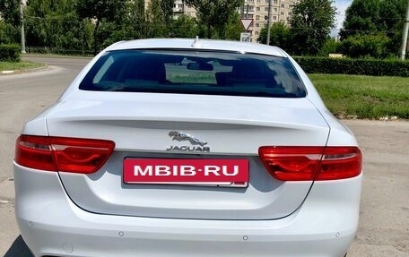 Jaguar XE I рестайлинг, 2015 год, 1 650 000 рублей, 7 фотография