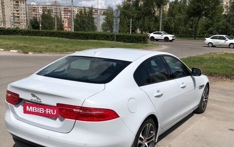 Jaguar XE I рестайлинг, 2015 год, 1 650 000 рублей, 6 фотография