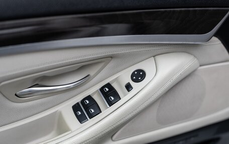 BMW 5 серия, 2011 год, 1 890 000 рублей, 2 фотография