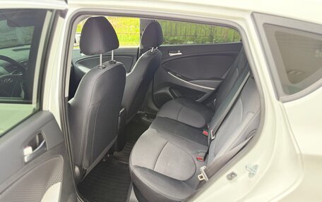 Hyundai Solaris II рестайлинг, 2016 год, 990 000 рублей, 8 фотография