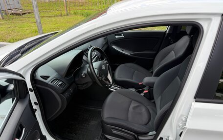 Hyundai Solaris II рестайлинг, 2016 год, 990 000 рублей, 9 фотография