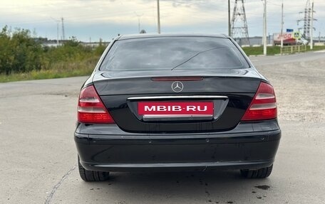 Mercedes-Benz E-Класс, 2005 год, 909 000 рублей, 2 фотография