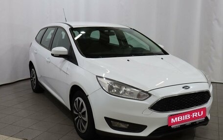 Ford Focus III, 2016 год, 900 000 рублей, 3 фотография