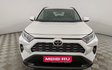 Toyota RAV4, 2019 год, 2 525 000 рублей, 2 фотография