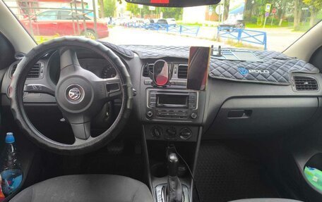 Volkswagen Polo VI (EU Market), 2015 год, 850 000 рублей, 2 фотография
