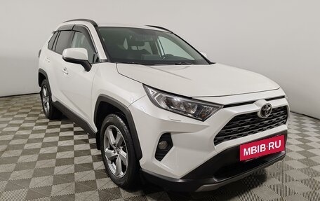 Toyota RAV4, 2019 год, 2 525 000 рублей, 3 фотография