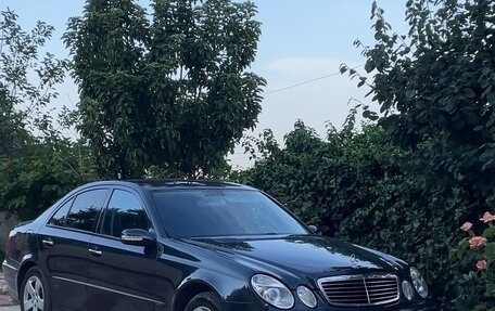 Mercedes-Benz E-Класс, 2004 год, 1 600 000 рублей, 2 фотография