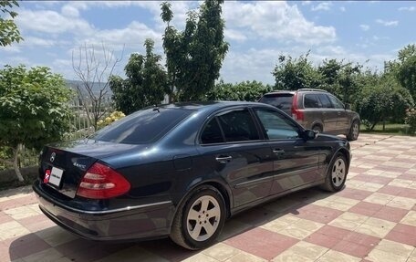 Mercedes-Benz E-Класс, 2004 год, 1 600 000 рублей, 5 фотография