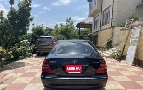 Mercedes-Benz E-Класс, 2004 год, 1 600 000 рублей, 6 фотография