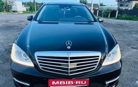 Mercedes-Benz S-Класс, 2011 год, 1 390 000 рублей, 6 фотография