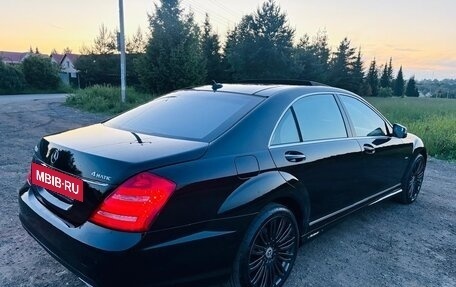 Mercedes-Benz S-Класс, 2011 год, 1 390 000 рублей, 3 фотография