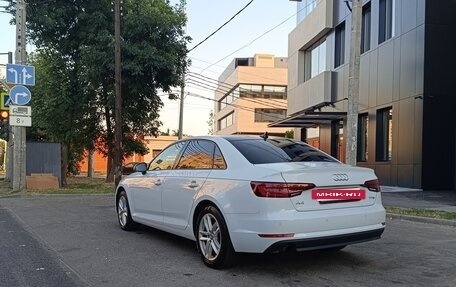 Audi A4, 2018 год, 2 350 000 рублей, 5 фотография
