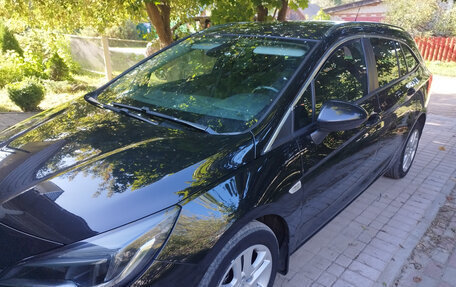 Opel Astra K, 2018 год, 1 200 000 рублей, 5 фотография