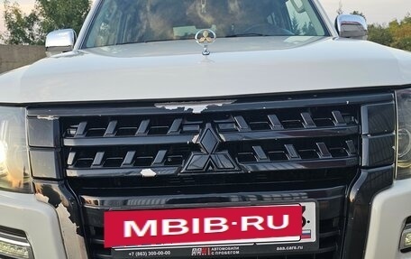 Mitsubishi Pajero IV, 2019 год, 3 800 000 рублей, 2 фотография