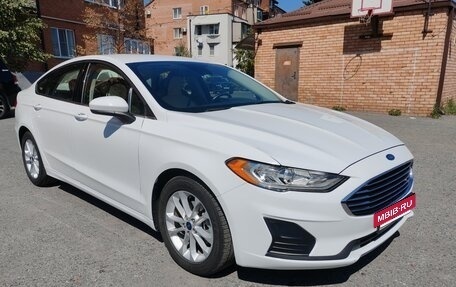 Ford Fusion (North America) II, 2020 год, 1 800 000 рублей, 4 фотография