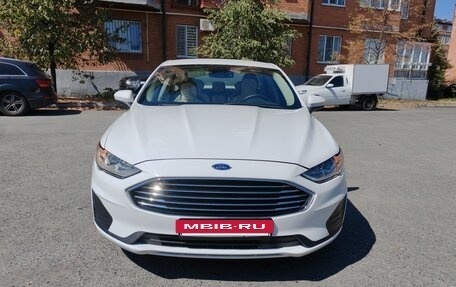Ford Fusion (North America) II, 2020 год, 1 800 000 рублей, 2 фотография